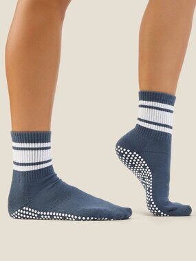MoveActive Crew Grip Socks in Navy - Size S